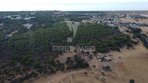 Terreno misto, altura, 17ha, 8100m2 construção, pip aprovado