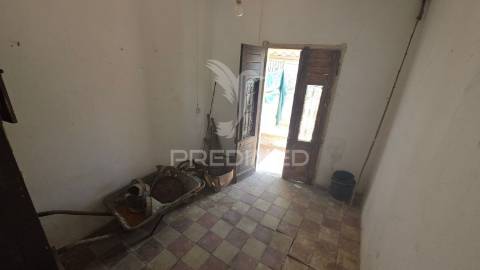 Moradia geminada, sao marcos da serra, algarve