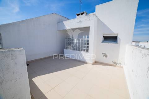 T0 com terraço privativo e vista panorâmica