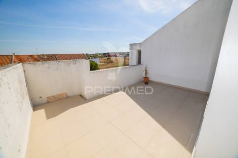 T0 com terraço privativo e vista panorâmica