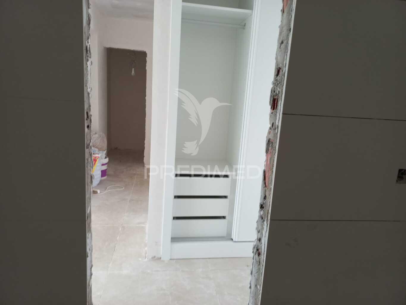 Apartamento t2 – carregado em remodelação