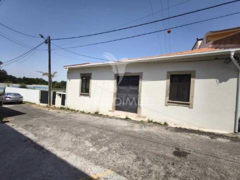 Moradia t4 em anta, espinho