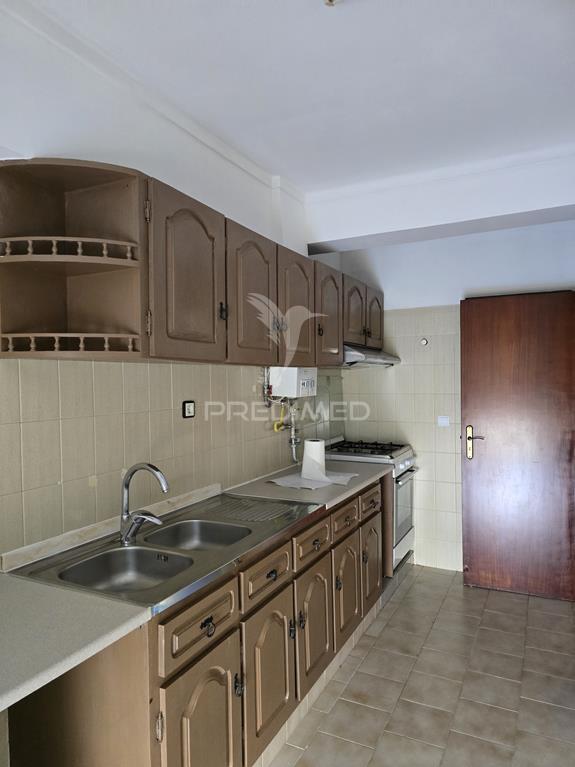 Apartamento t2 com sótão e garagem eiras coimbra