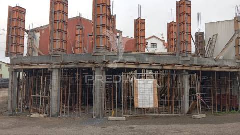 Apartamento t1 novo em construção – atouguia da baleia