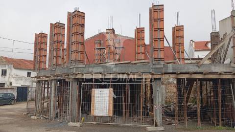 Viva com qualidade e tranquilidade – apartamento t1 novo em atouguia da baleia