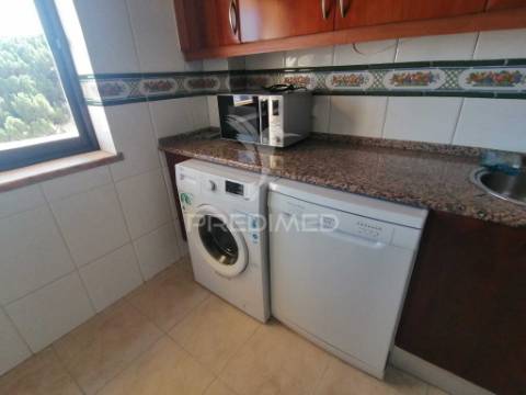 Arrendam-se quartos individuais, fidalguinhos, barreiro