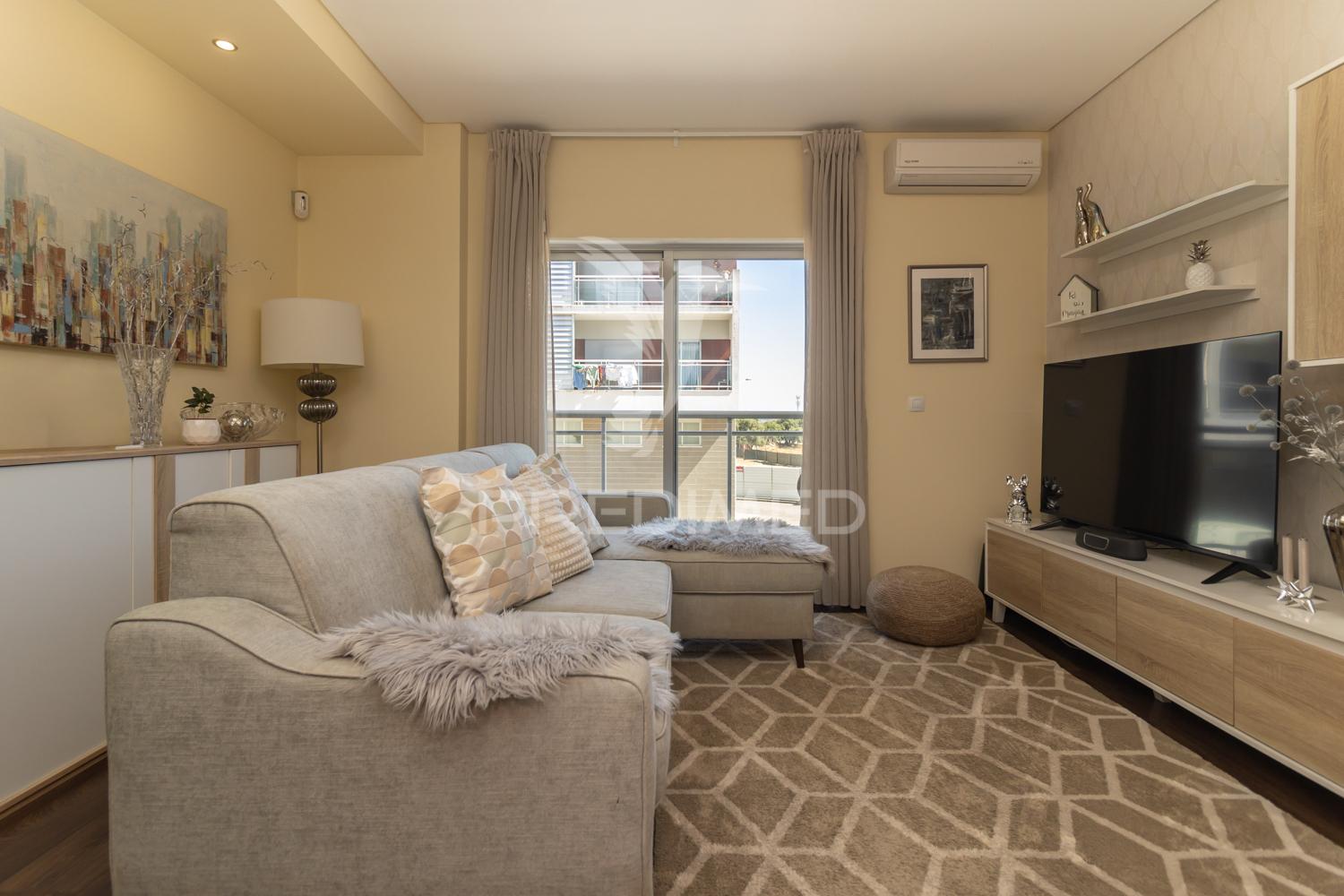 Apartamento t2 || paio pires