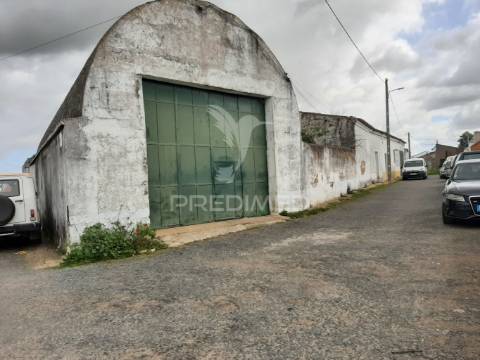 Antiga padaria industrial de alfundão - para recuperar