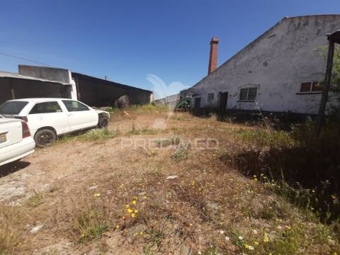 Antiga padaria industrial de alfundão - para recuperar