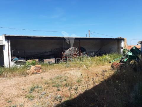 Antiga padaria industrial de alfundão - para recuperar