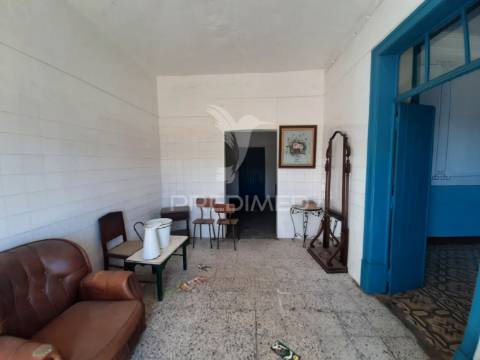 Antiga padaria industrial de alfundão - para recuperar