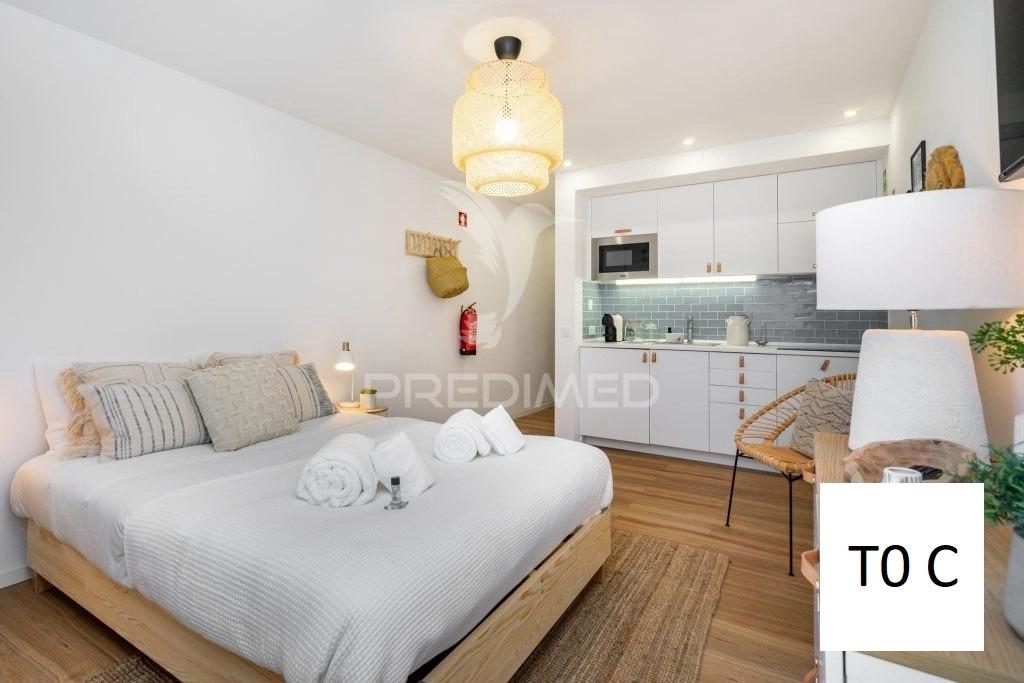 Apartamento t0 para arrendamento de longa duração — albufeira
