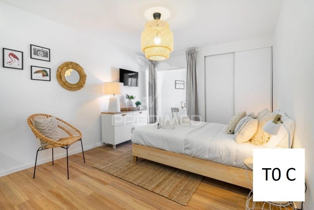 Apartamento t0 para arrendamento de longa duração — albufeira