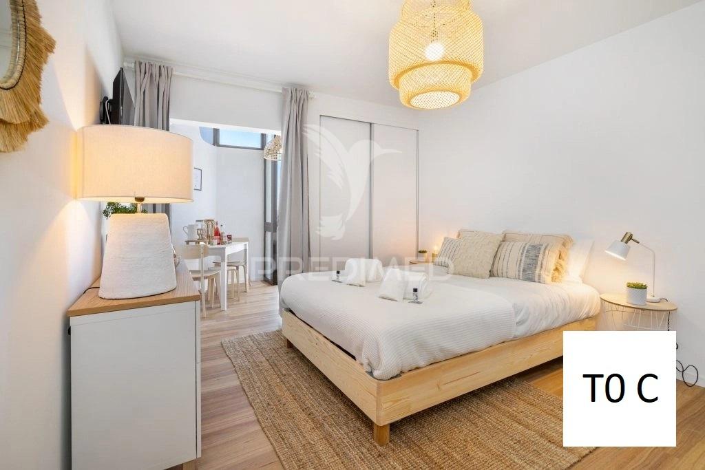 Apartamento t0 para arrendamento de longa duração — albufeira