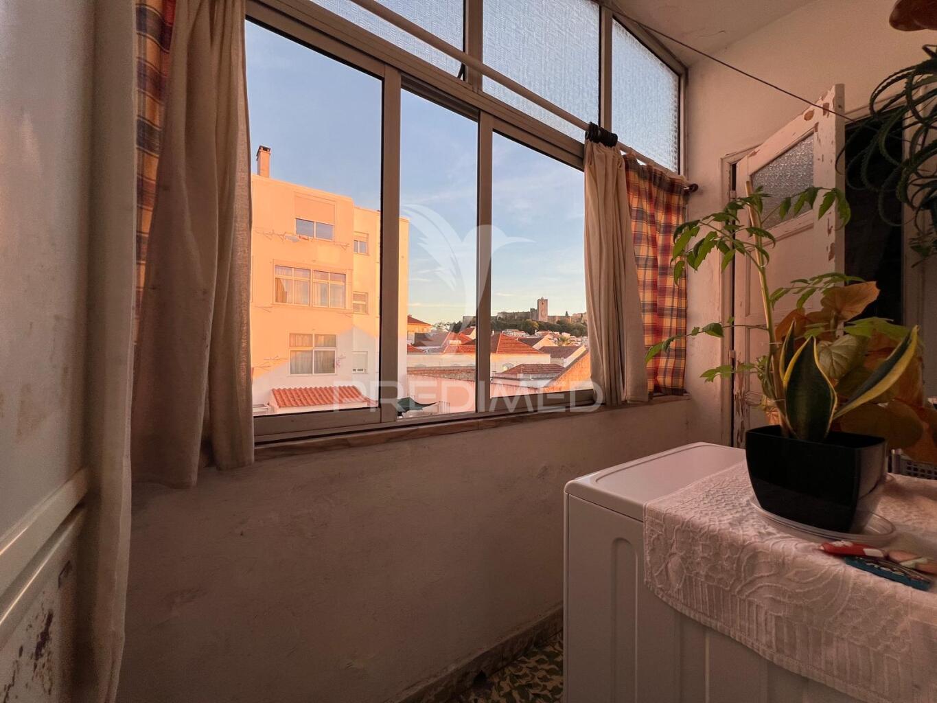 Apartamento t2 no centro de palmela