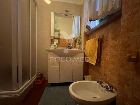 Apartamento t2 no centro de palmela