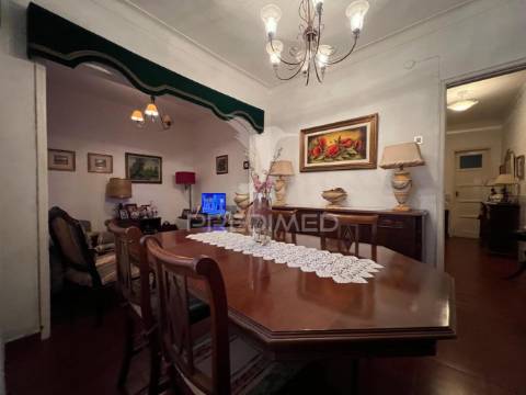 Apartamento t2 no centro de palmela