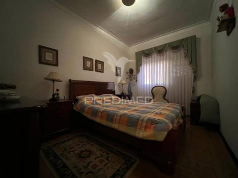 Apartamento t2 no centro de palmela