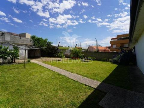 Excelente moradia em vila nova de gaia