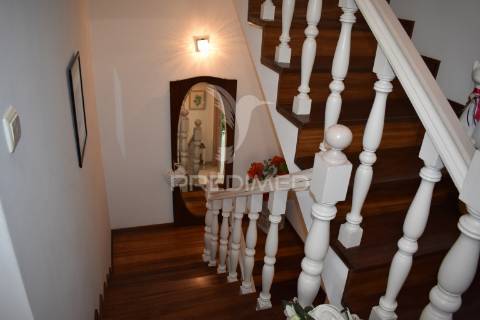 Excelente moradia em vila nova de gaia