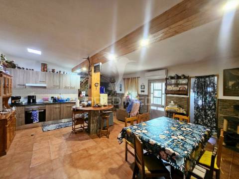 Moradia t3 com quintal nos geraldos, castro verde