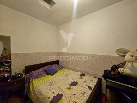 Moradia t3 com quintal nos geraldos, castro verde