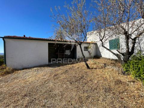 Moradia em almendra – vila nova de foz côa