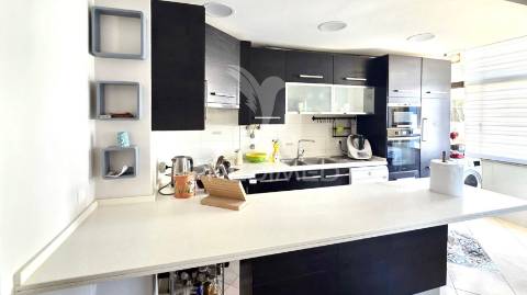 Apartamento t2 em santo antónio da charneca, barreiro