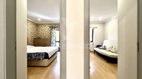 Apartamento t2 em santo antónio da charneca, barreiro