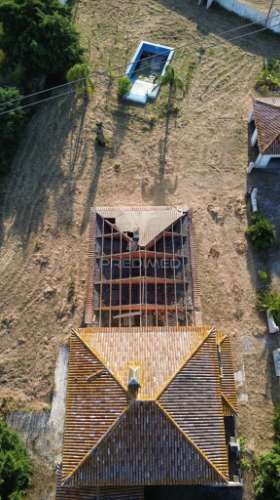 Quinta com 10.000 m² e armazém licenciado para indústria — palmela