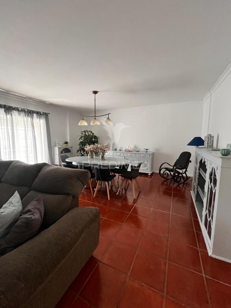 Apartamento t3  no centro da cidade com vista sobre o rio douro, no peso da régua