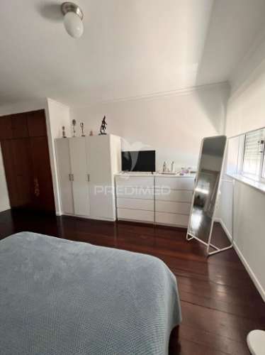 Apartamento t3  no centro da cidade com vista sobre o rio douro, no peso da régua