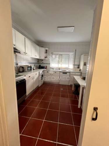 Apartamento t3  no centro da cidade com vista sobre o rio douro, no peso da régua