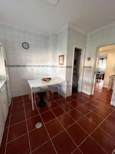 Apartamento t3  no centro da cidade com vista sobre o rio douro, no peso da régua