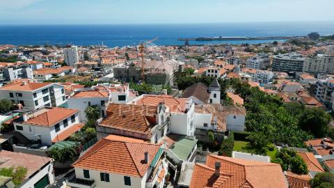Prédio em santa luzia - funchal, ilha da madeira
