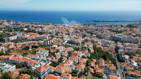 Prédio em santa luzia - funchal, ilha da madeira