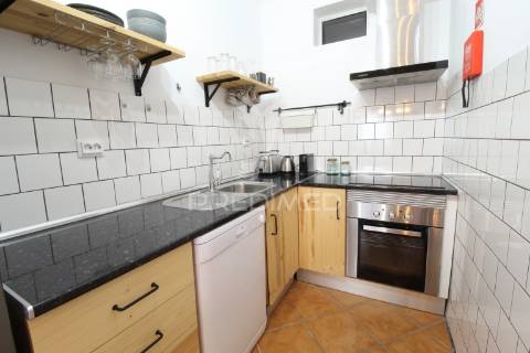 Moradia tradicional t2, remodelada na baixa de olhão