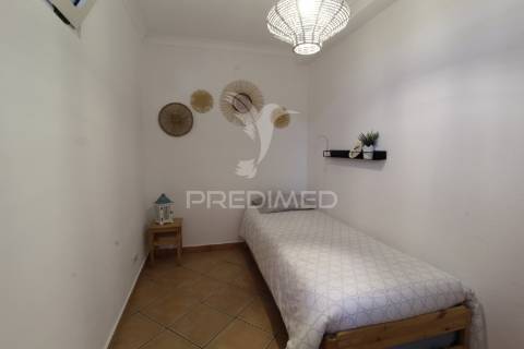 Moradia tradicional t2, remodelada na baixa de olhão