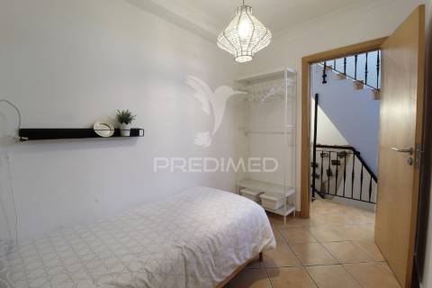 Moradia tradicional t2, remodelada na baixa de olhão