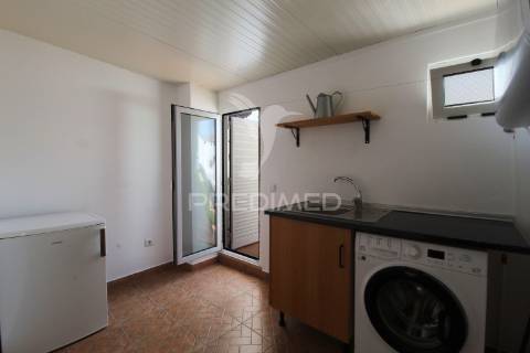 Moradia tradicional t2, remodelada na baixa de olhão