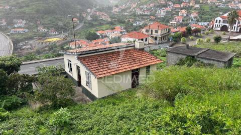 Moradia t3  em machico - ilha da madeira