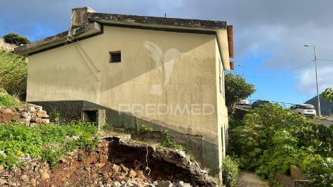 Moradia t3  em machico - ilha da madeira