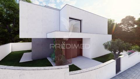 Moradia t4 geminada na carcereira