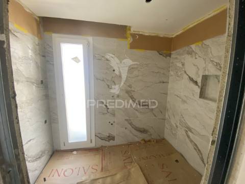 Moradia t4 geminada na carcereira