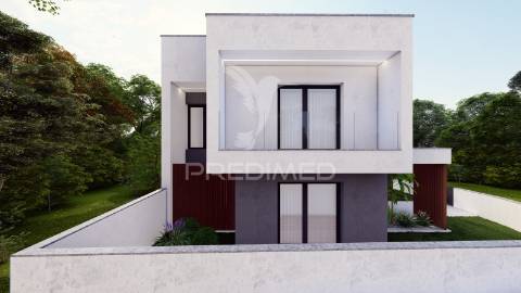 Moradia t4 geminada na carcereira