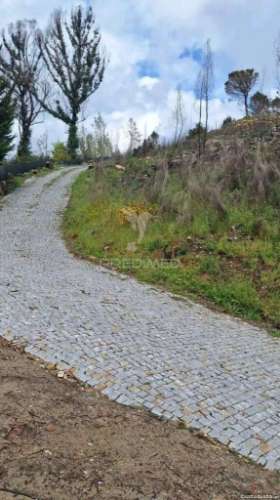 Terreno para construção em balde santa leocádia-baião com vistas para o douro