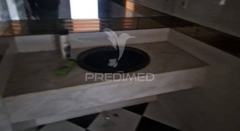 Moradia isolada > v4 com piscina  zona premium de azurém – guimarães