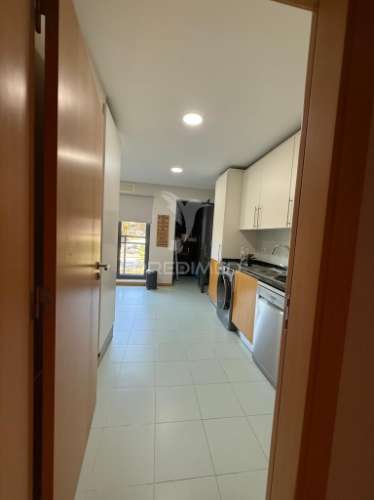 Apartamento t2+1 mobilado – arrendamento anual em olhão