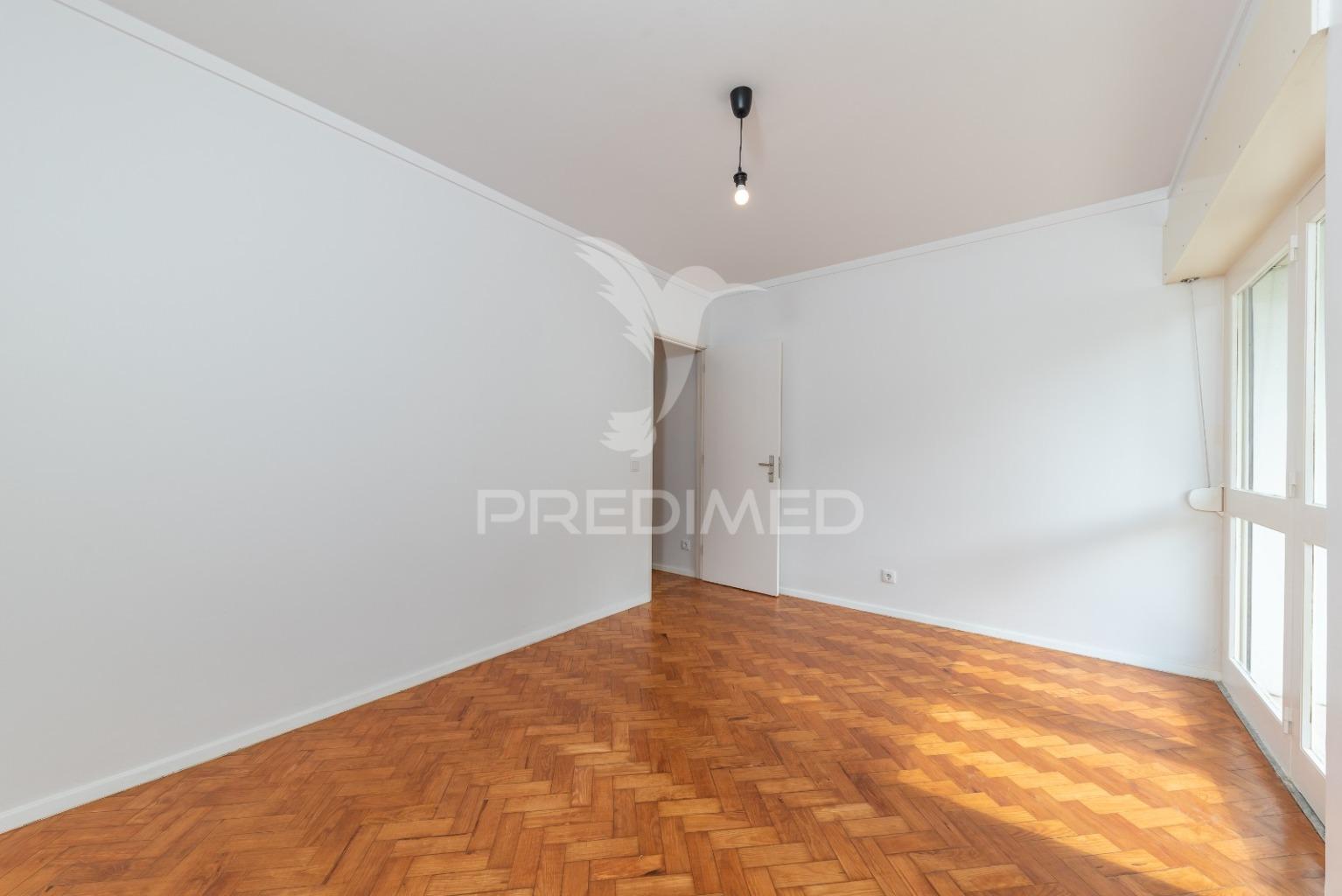 Apartamento t1 disponível na bobadela