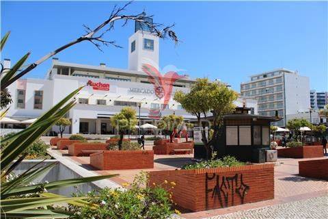 Faro - moderno  t2 com garagem no coração da cidade